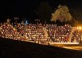 Il pubblico a Torre Marrana a Ricadi durante una serata di teatro