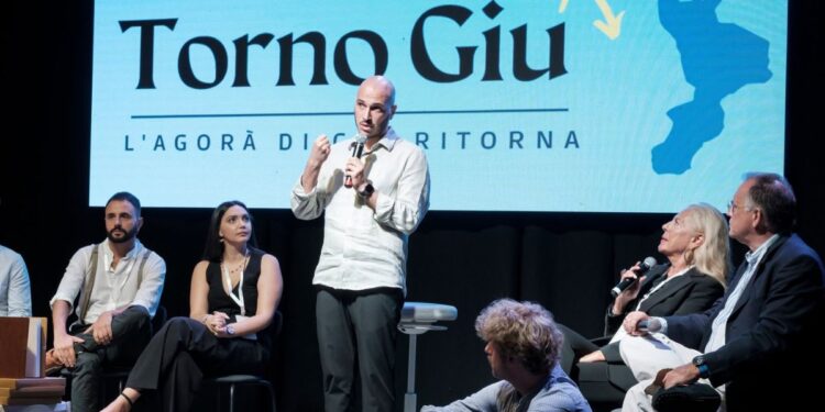 Trorno Giù, l'Agorà di chi ritorna che si tiene ogni anno a Jonadi