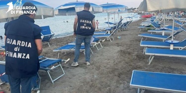 Occupazione abusiva demanio marittimo