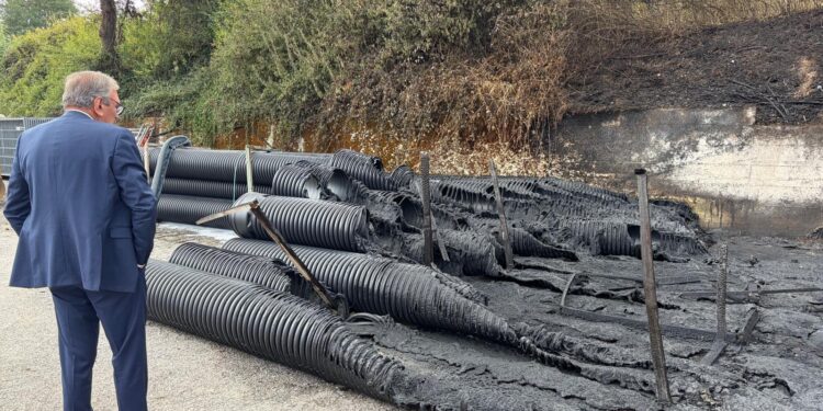 incendio cantiere maione