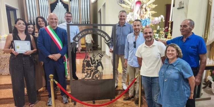 La raffigurazione della Madonna della Grotta che verrà installata in mare