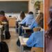 L'assessore all'Istruzione della Regione Calabria, Eulalia Micheli, e una classe di studenti