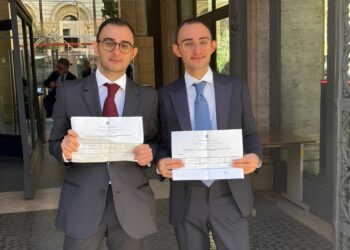 Angelo e Domenico Patera, gemelli di Varapodio, in provincia di Reggio Calabria, sono diventati magistrati nello stesso giorno