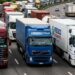 Autotrasporti, camion fermi in strada
