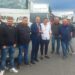 Il presidente Franco Barbalace con gli autotrasportatori al presidio di protesta