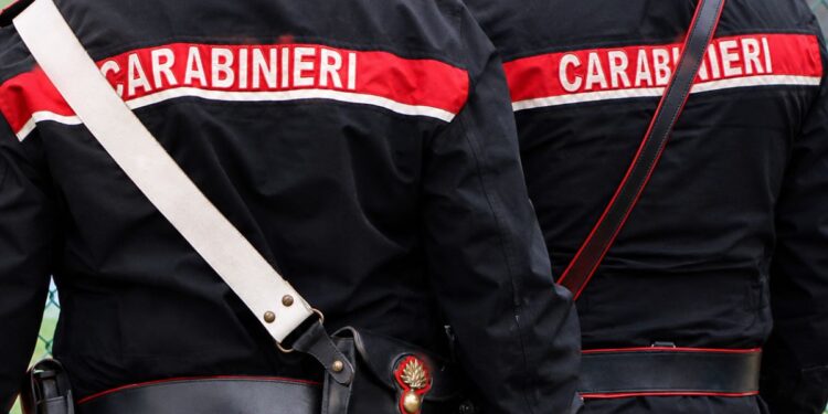 Due carabinieri in servizio