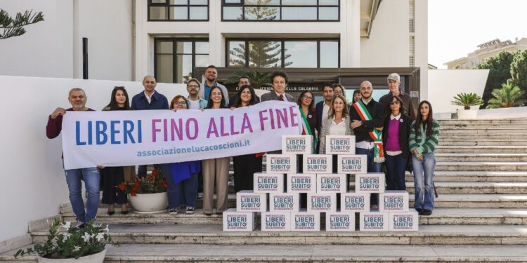Fine vita in Calabria, depositate 10.794 firme per la legge “Liberi Subito”