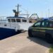 La Guardia di finanza controlla un peschereccio a Crotone