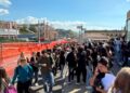 L'evacuazione degli studenti del Liceo "Berto" di Vibo Valentia a seguito di una fuga di gas