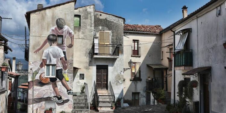 uno scorcio del borgo di Rogliano (Foto Carmine Tosti)